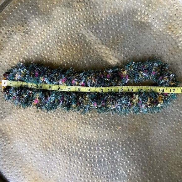 Hand Made Green Yellow Eyelash Yarn Lei Class of 2023 Graduation Celebration - Picture 8 of 10